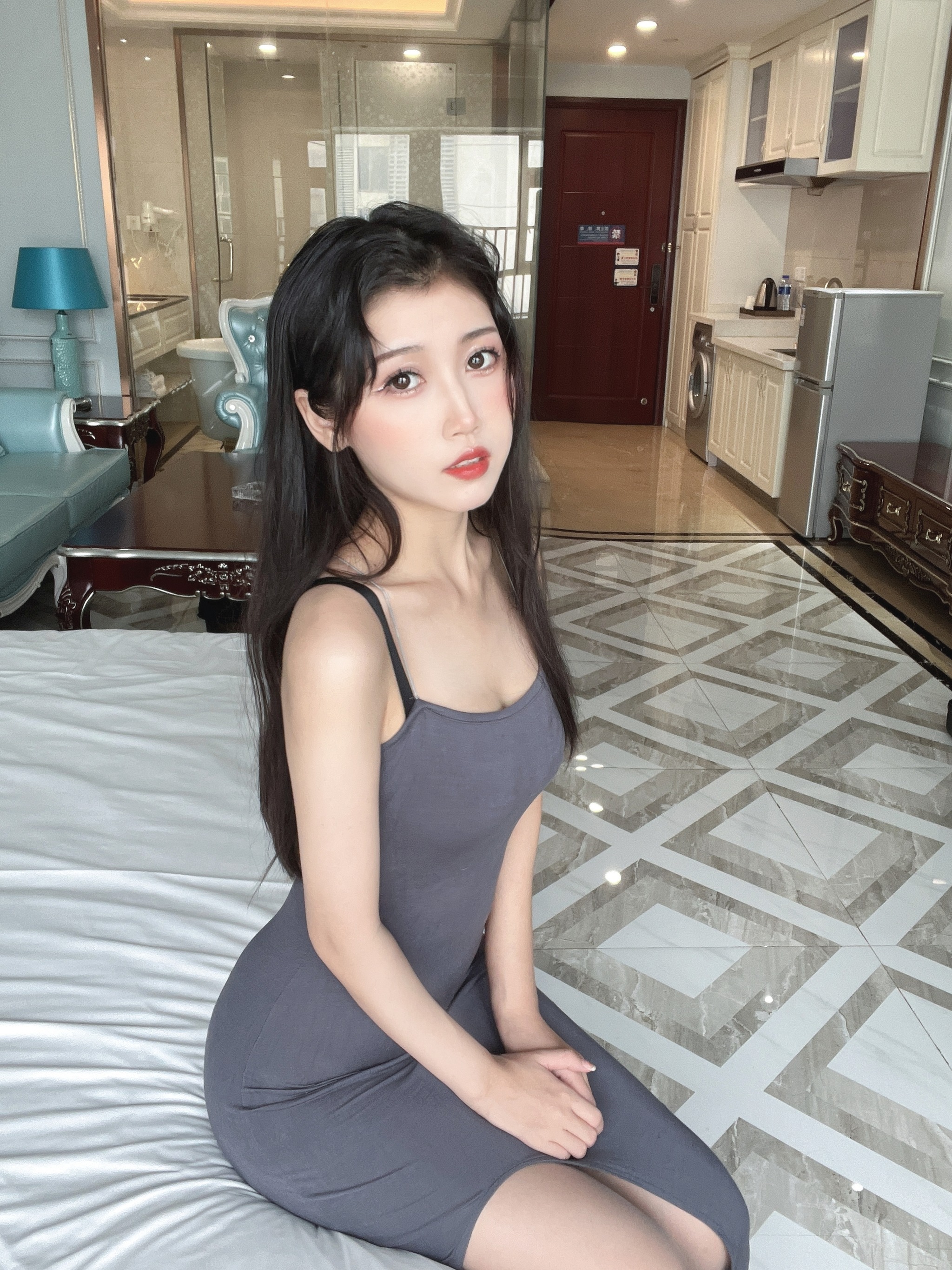 不呆猫 - NO.034 灰丝御姐[40P2V]-XikXak